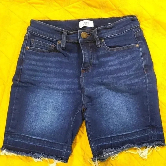LOFT OUTLET DENIM SHORTS women's Bermuda shorts sz 2 high rise casual summer - Picture 1 of 3